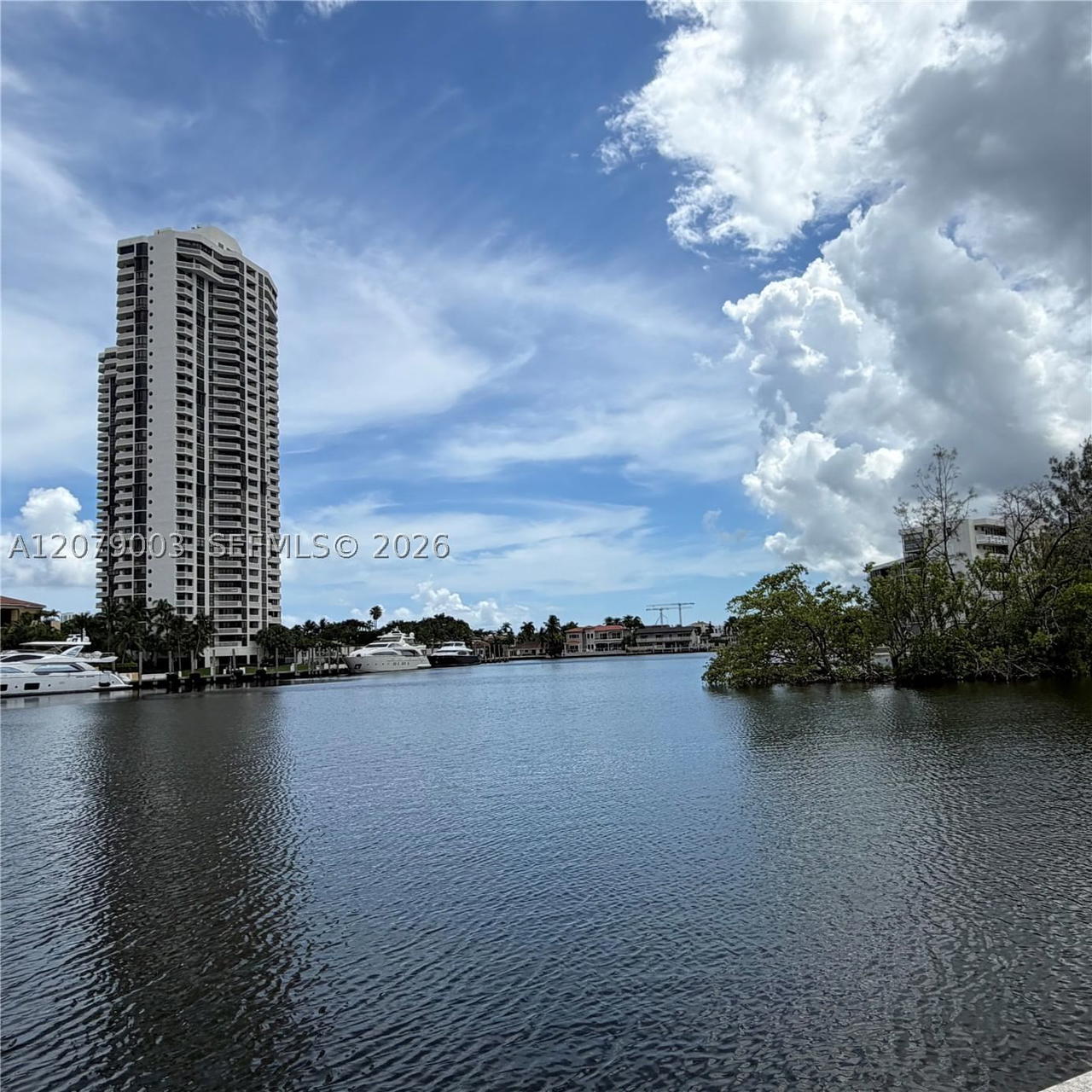 Real estate property located at 2980 Point East Dr D608, Miami-dade, Point East One Condo-bldg, Aventura, FL