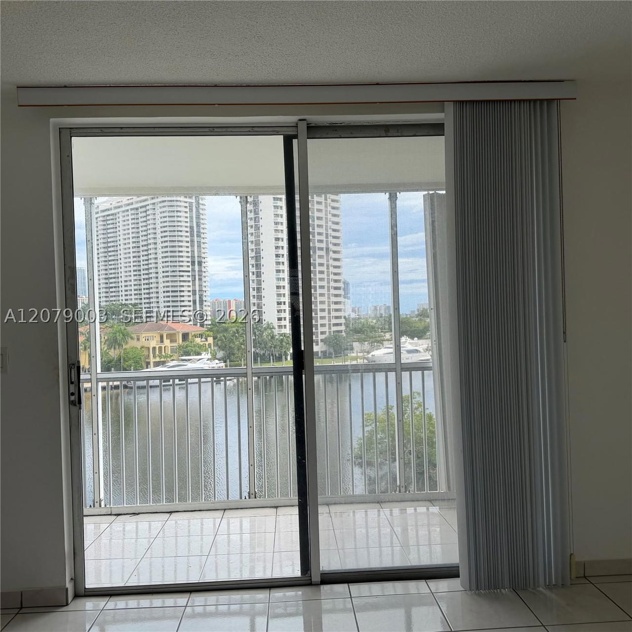 Real estate property located at 2980 Point East Dr D608, Miami-dade, Point East One Condo-bldg, Aventura, FL