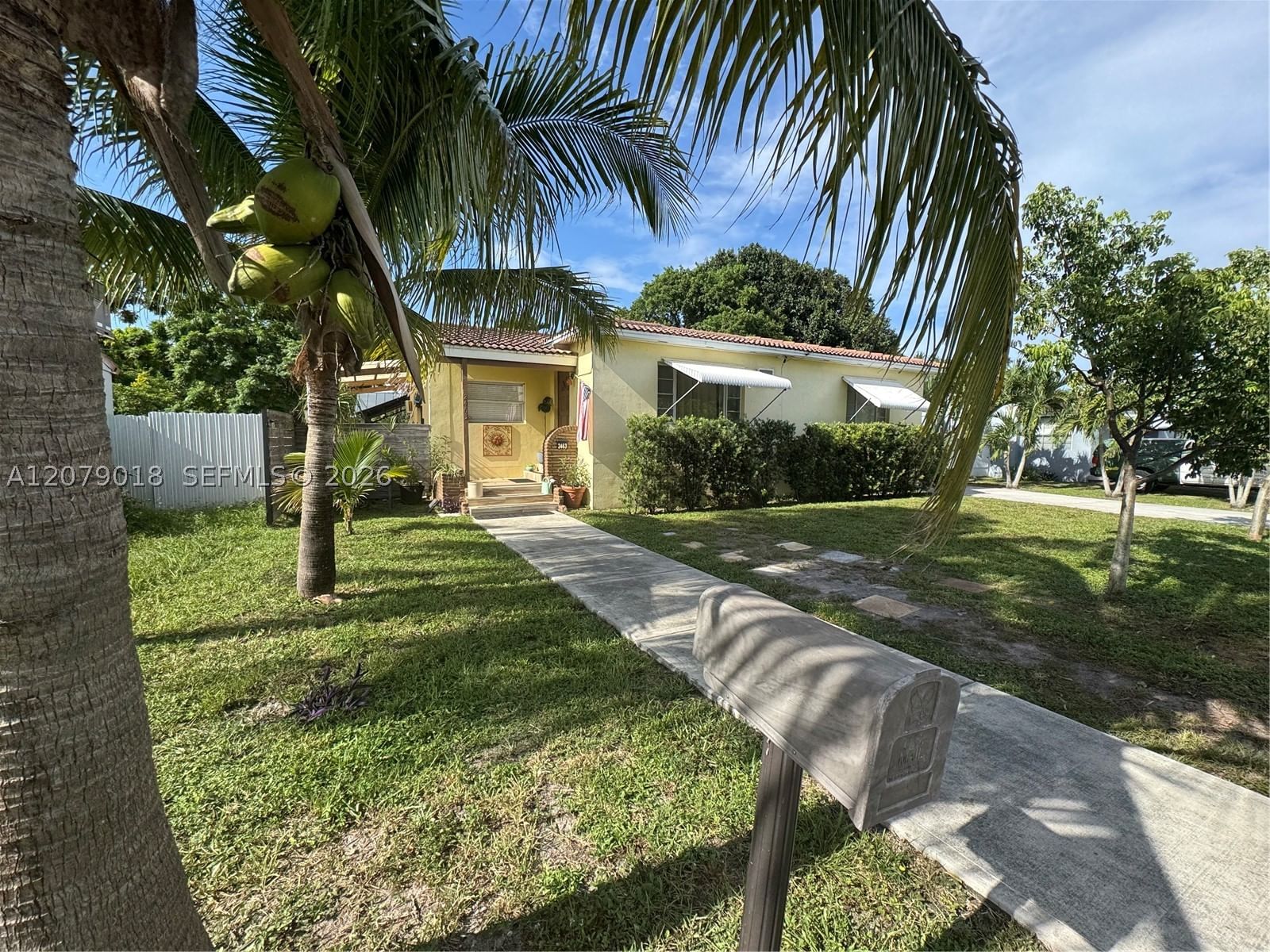 Real estate property located at 2463 Dewey St, Broward, Washington Heights, Hollywood, FL