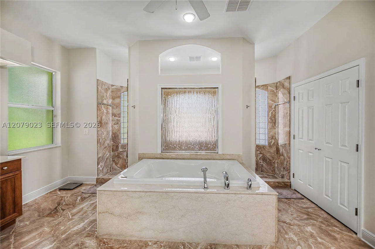 Real estate property located at 4033 Oak Haven Dr., Hendry, Oak Haven, La Belle, FL