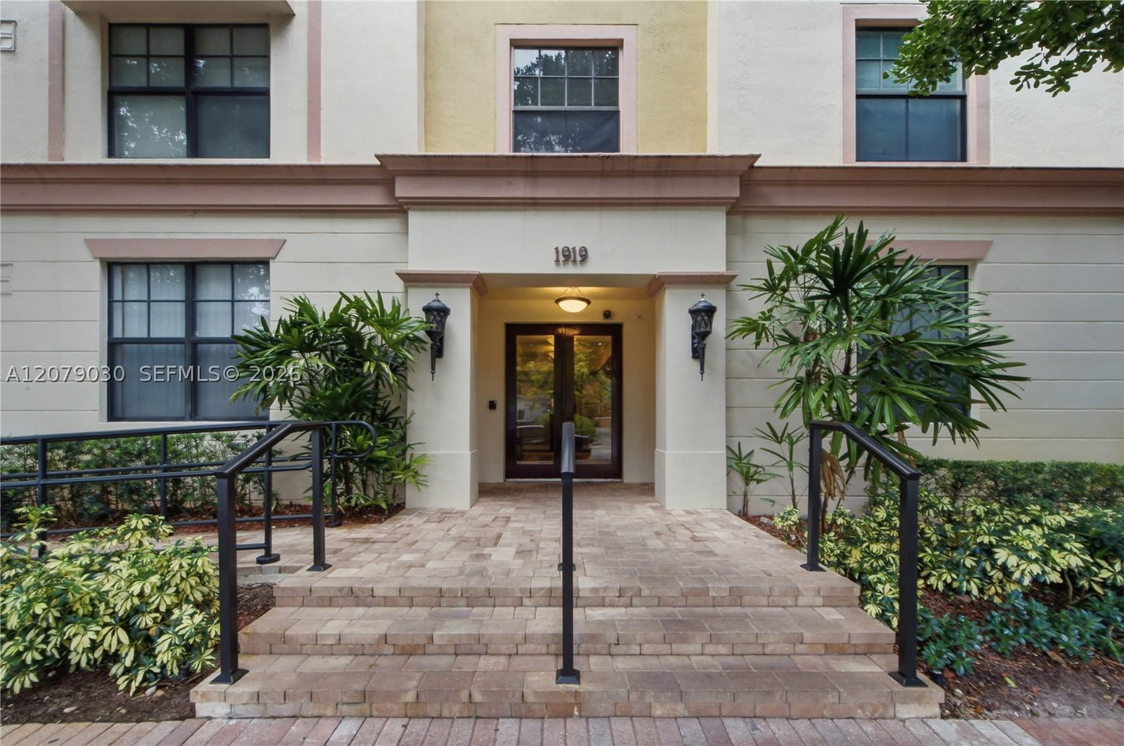 Real estate property located at 1919 Van Buren St #614A, Broward, Regent Park Condo, Hollywood, FL