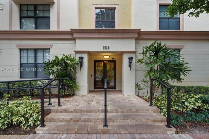 Real estate property located at 1919 Van Buren St #614A, Broward, Regent Park Condo, Hollywood, FL
