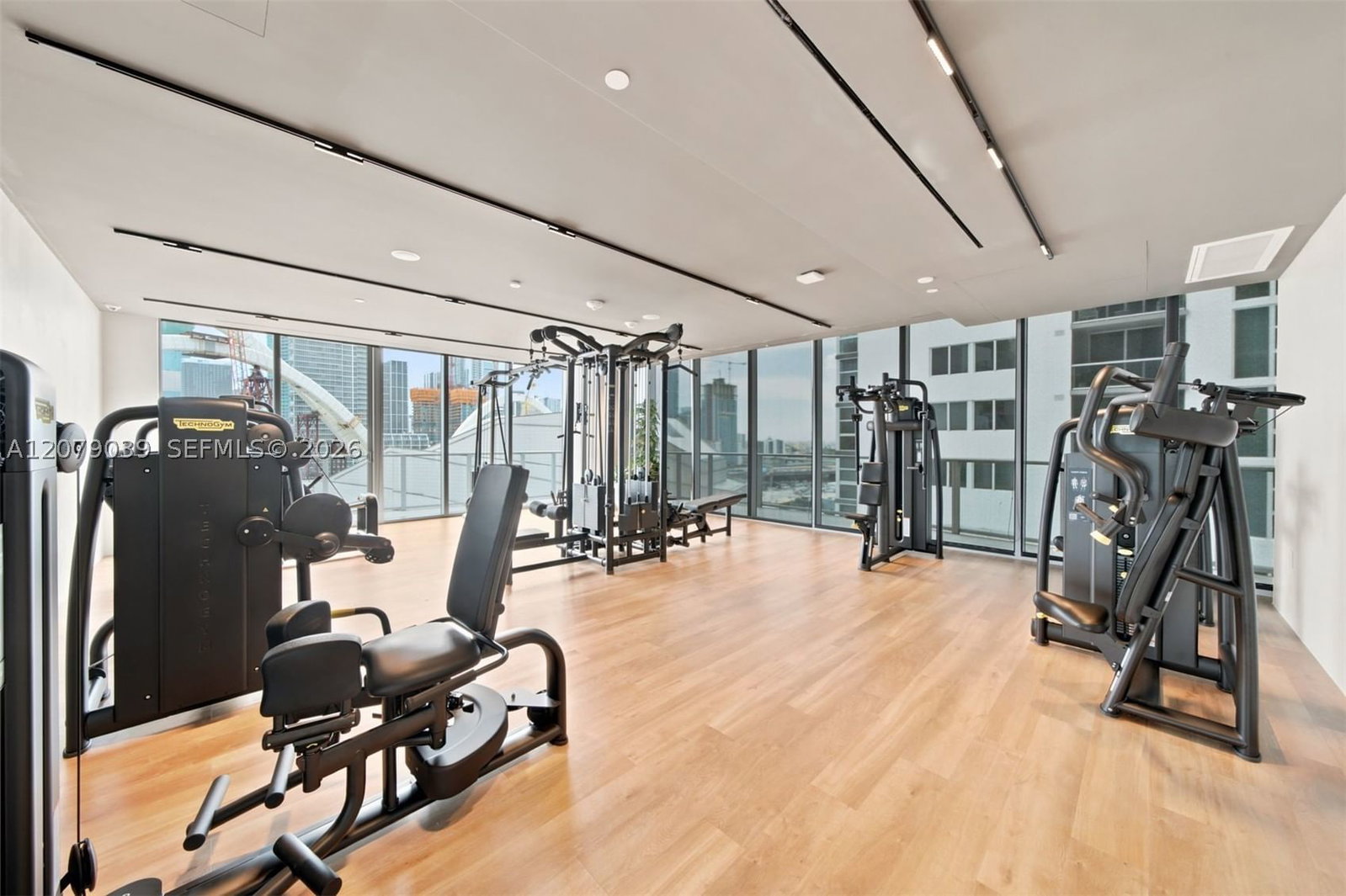 Real estate property located at 1400 Biscayne Blvd #1205, Miami-dade, Casa Bella Condominium, Miami, FL