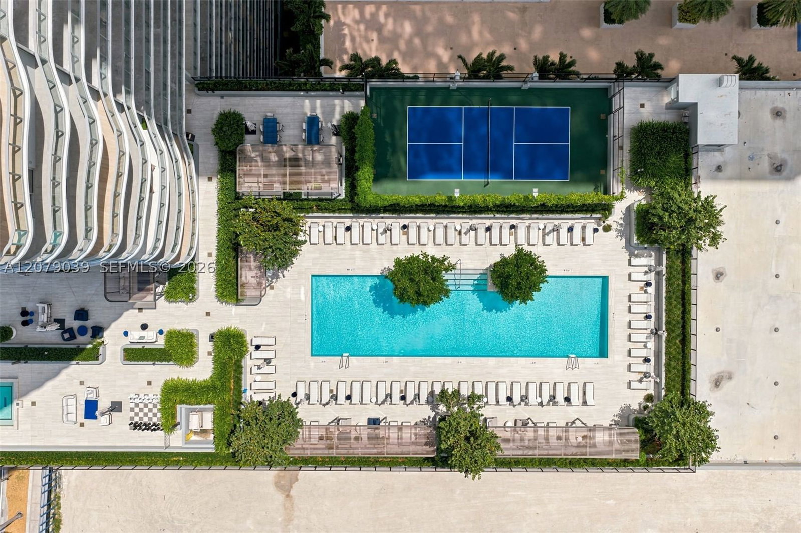 Real estate property located at 1400 Biscayne Blvd #1205, Miami-dade, Casa Bella Condominium, Miami, FL
