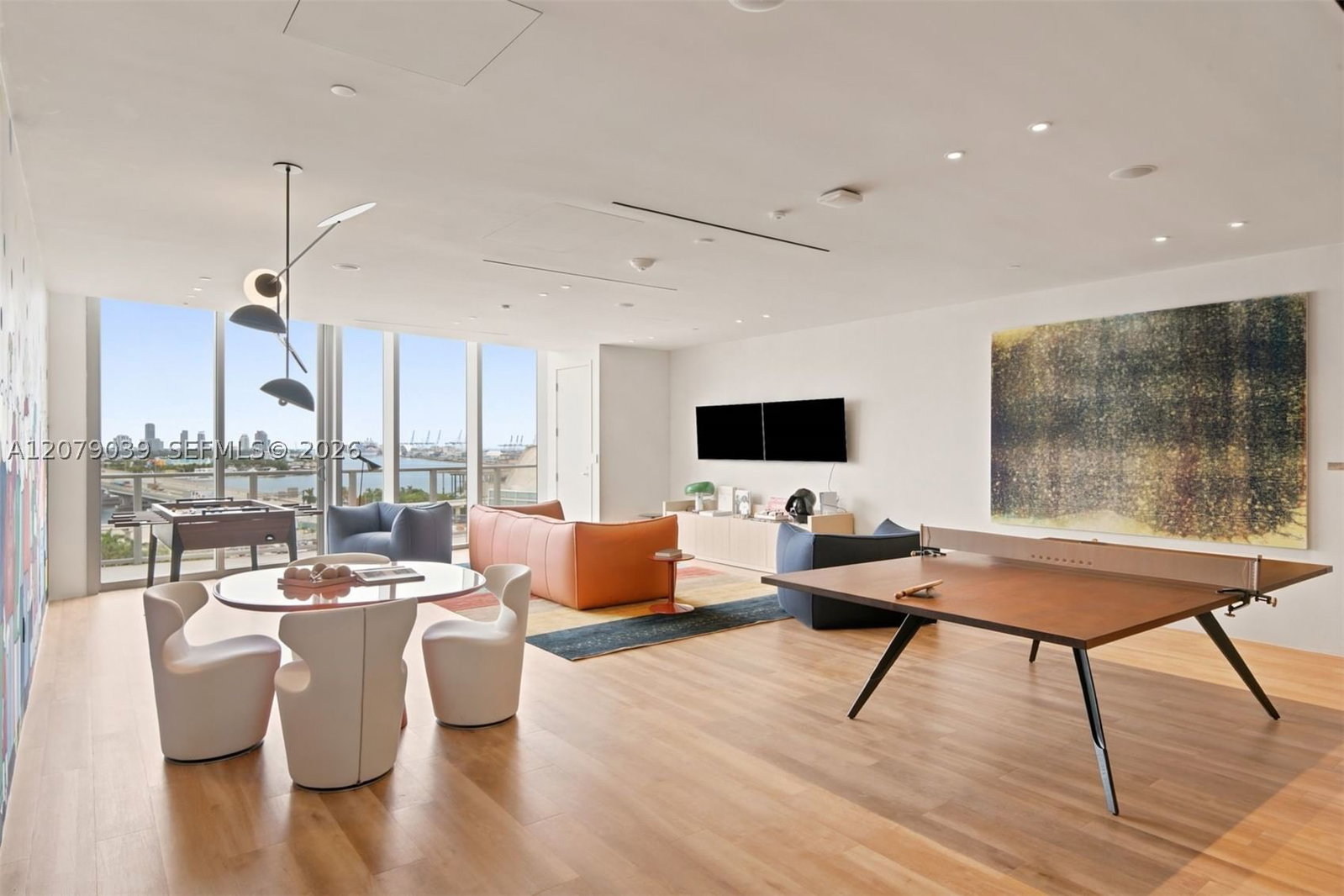 Real estate property located at 1400 Biscayne Blvd #1205, Miami-dade, Casa Bella Condominium, Miami, FL