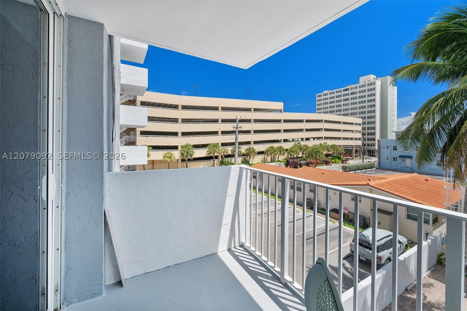 Real estate property located at 211 Ocean Dr #302, Broward, Victoria Towers Condo, Hollywood, FL