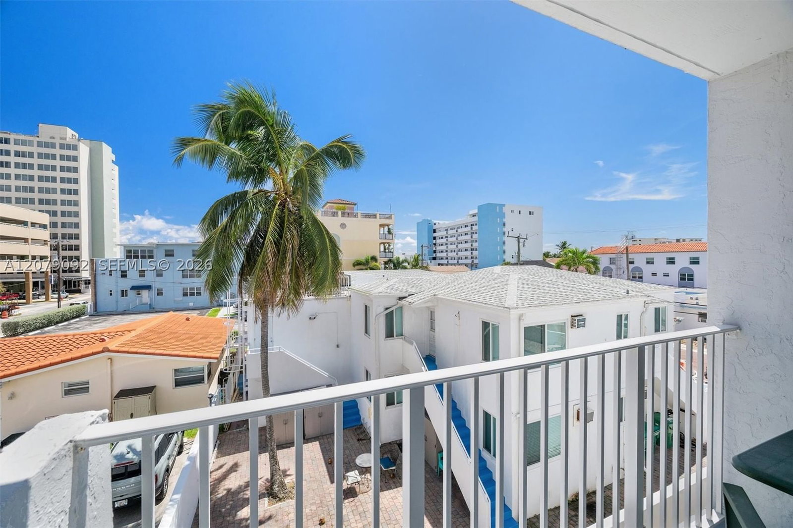 Real estate property located at 211 Ocean Dr #302, Broward, Victoria Towers Condo, Hollywood, FL