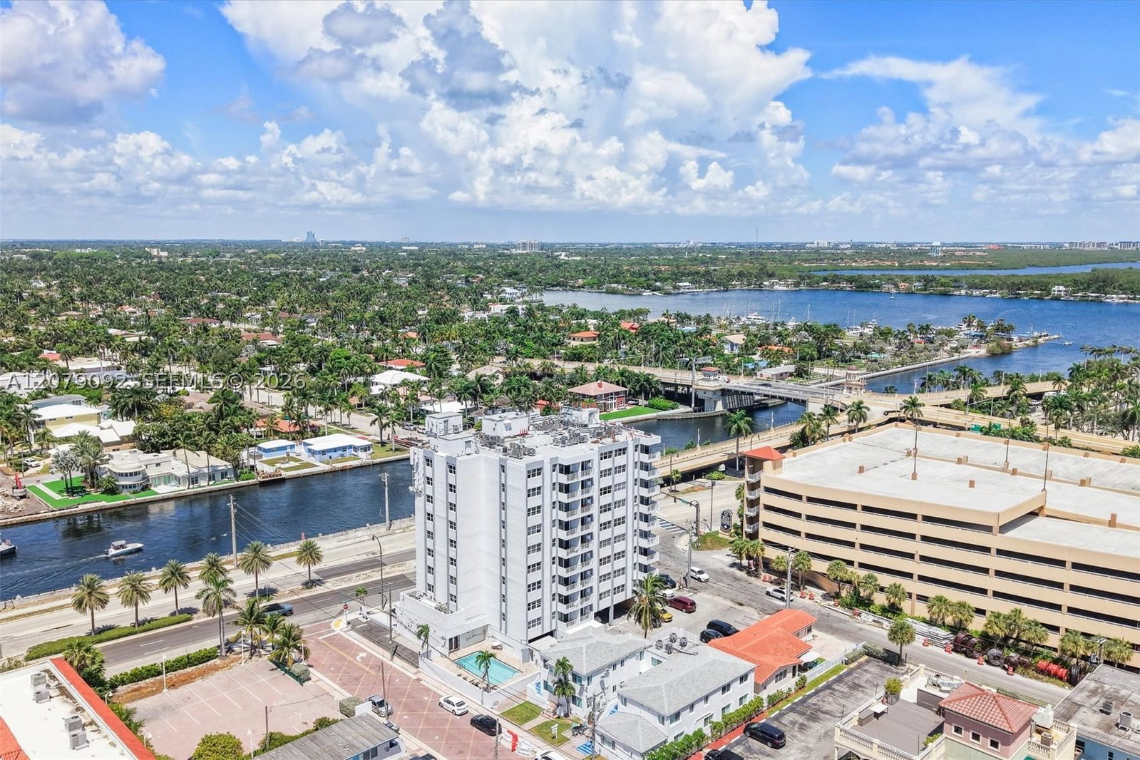 Real estate property located at 211 Ocean Dr #302, Broward, Victoria Towers Condo, Hollywood, FL