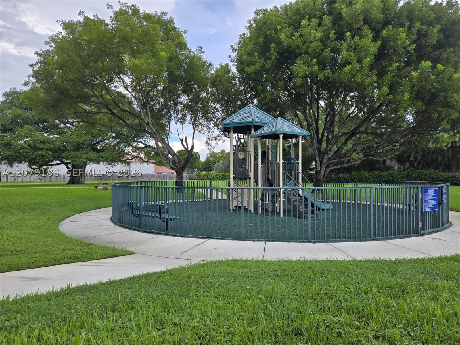 Real estate property located at 11464 50th Ter, Miami-dade, Doral Landings Townhomes, Doral, FL