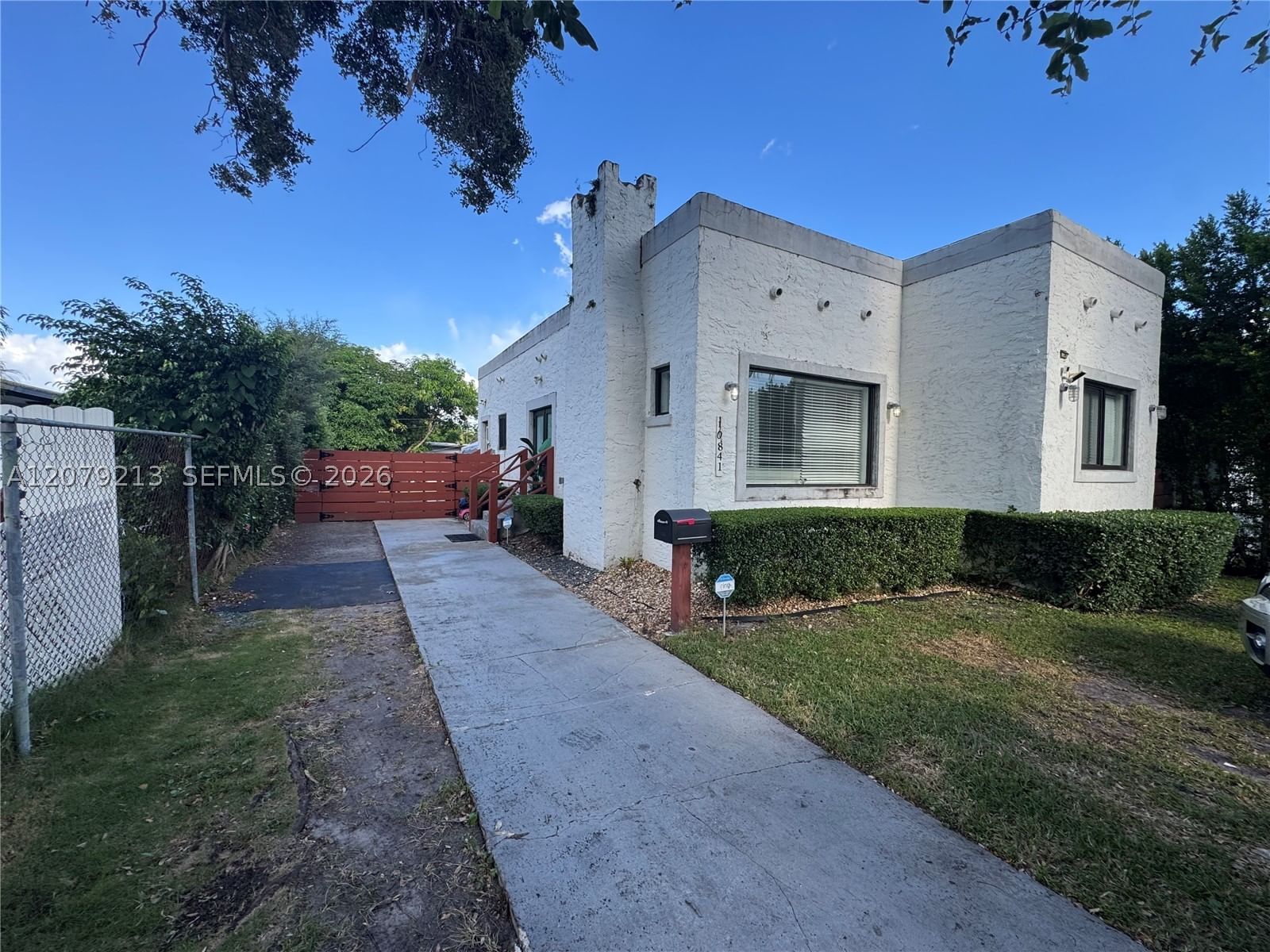 Real estate property located at 10841 2nd Pl, Miami-dade, Pasadena Park Sub, Miami, FL