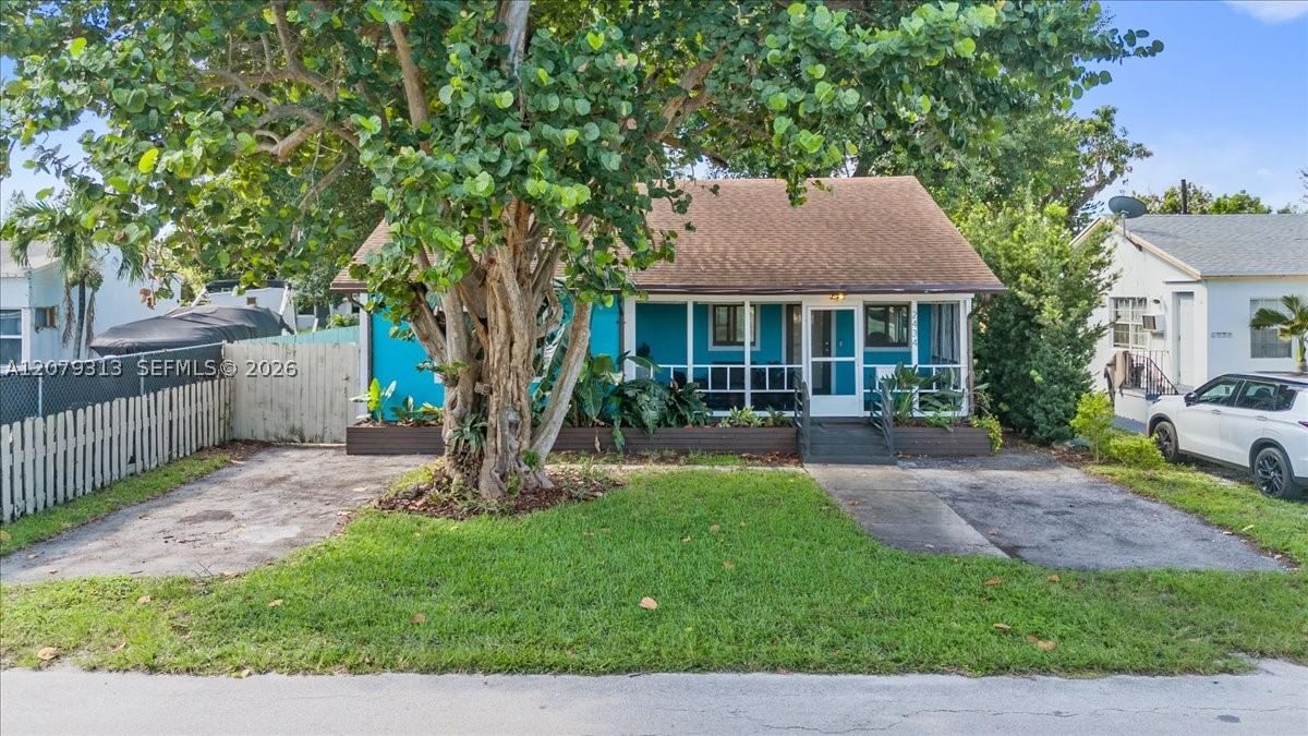 Real estate property located at 2434 Lincoln St, Broward, Hollywood Little Ranches, Hollywood, FL