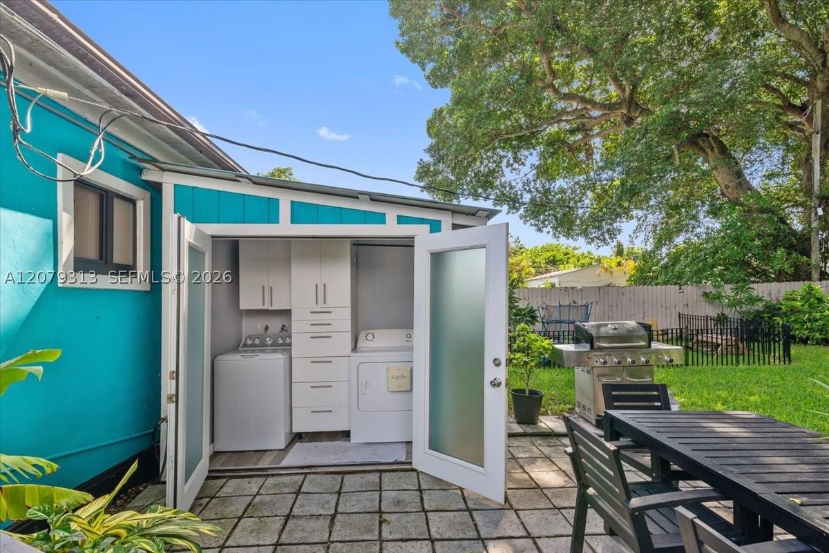Real estate property located at 2434 Lincoln St, Broward, Hollywood Little Ranches, Hollywood, FL