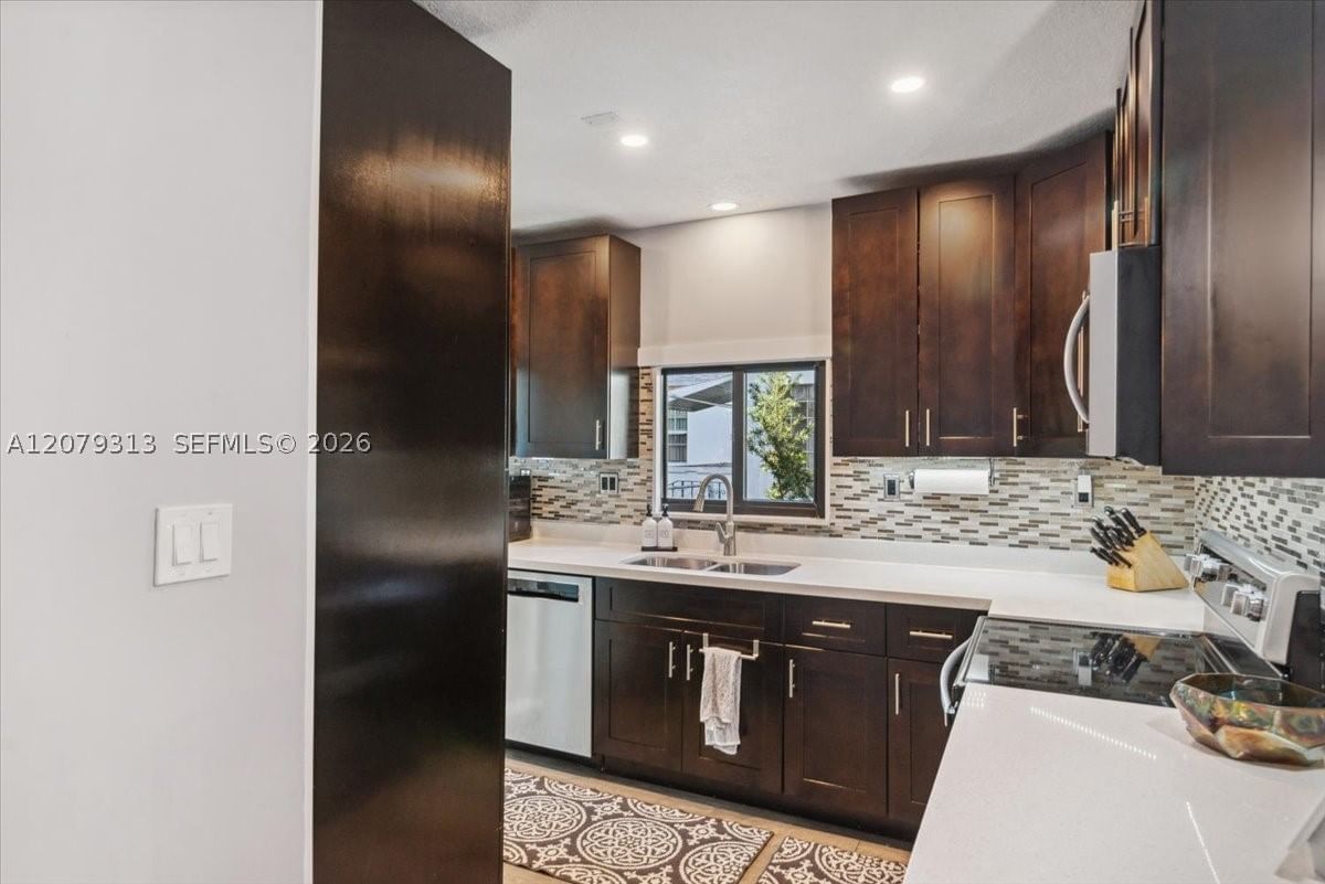 Real estate property located at 2434 Lincoln St, Broward, Hollywood Little Ranches, Hollywood, FL