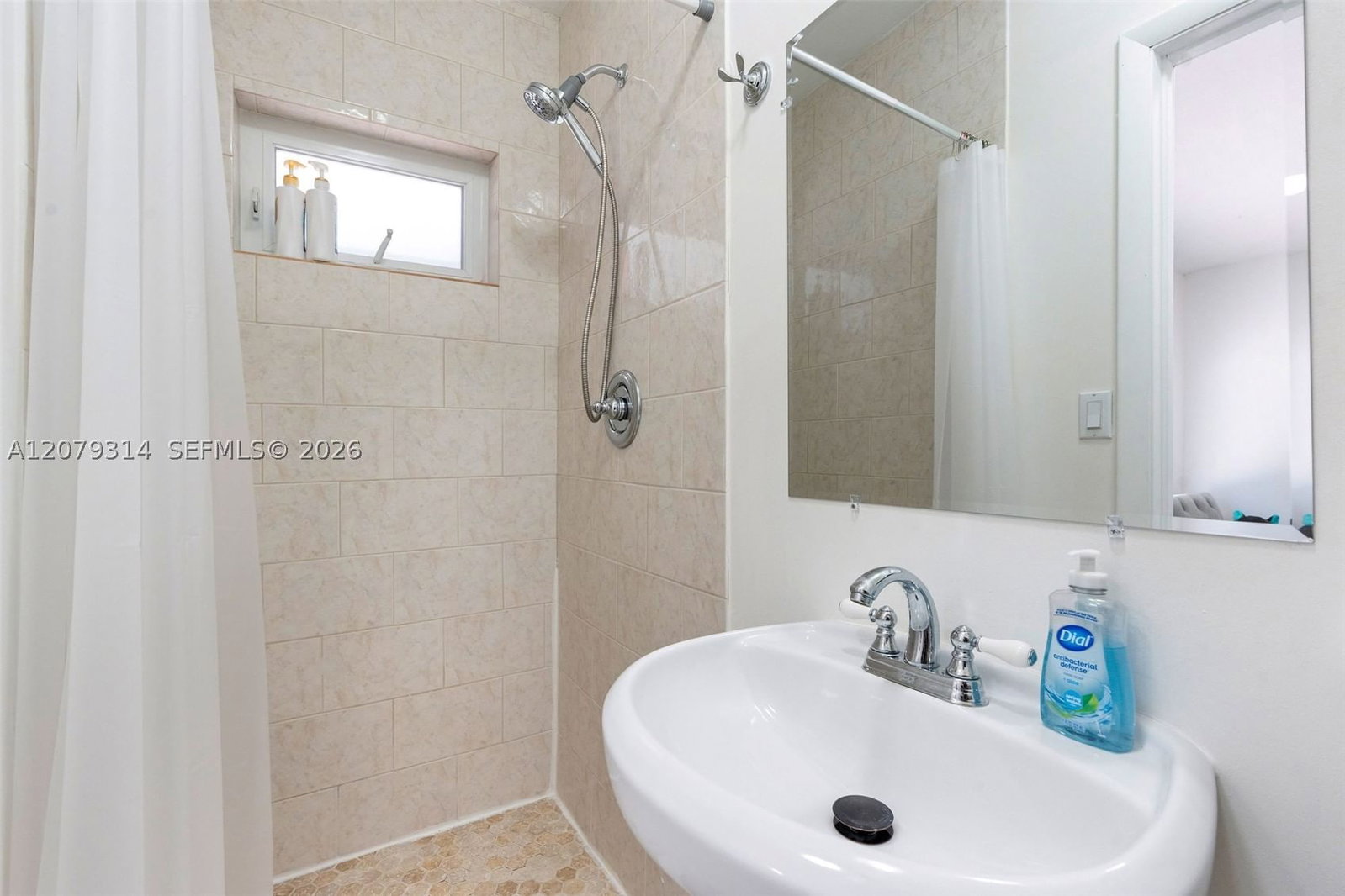 Real estate property located at 2465 Inagua Ave, Miami-dade, King Park, Miami, FL