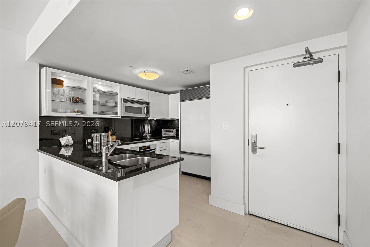 Real estate property located at 6801 Collins Ave #1401, Miami-dade, Central Carillon Beach, Miami Beach, FL