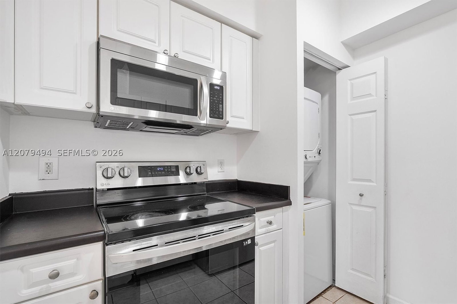 Real estate property located at 17150 Bay Rd #2619, Miami-dade, Porto Bellagio Condo, Sunny Isles Beach, FL