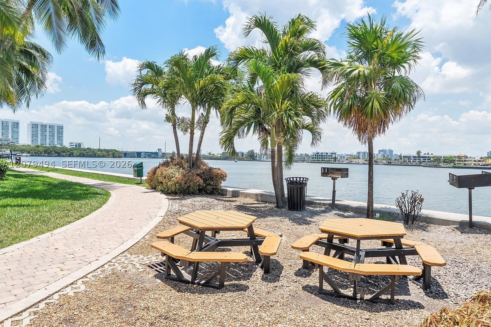 Real estate property located at 17150 Bay Rd #2619, Miami-dade, Porto Bellagio Condo, Sunny Isles Beach, FL