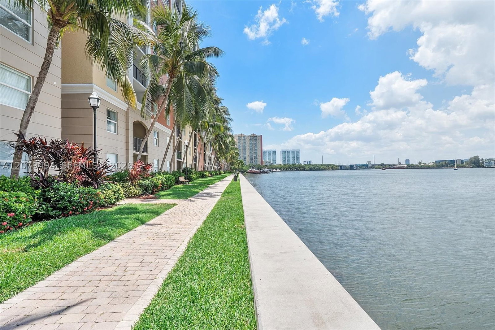 Real estate property located at 17150 Bay Rd #2619, Miami-dade, Porto Bellagio Condo, Sunny Isles Beach, FL