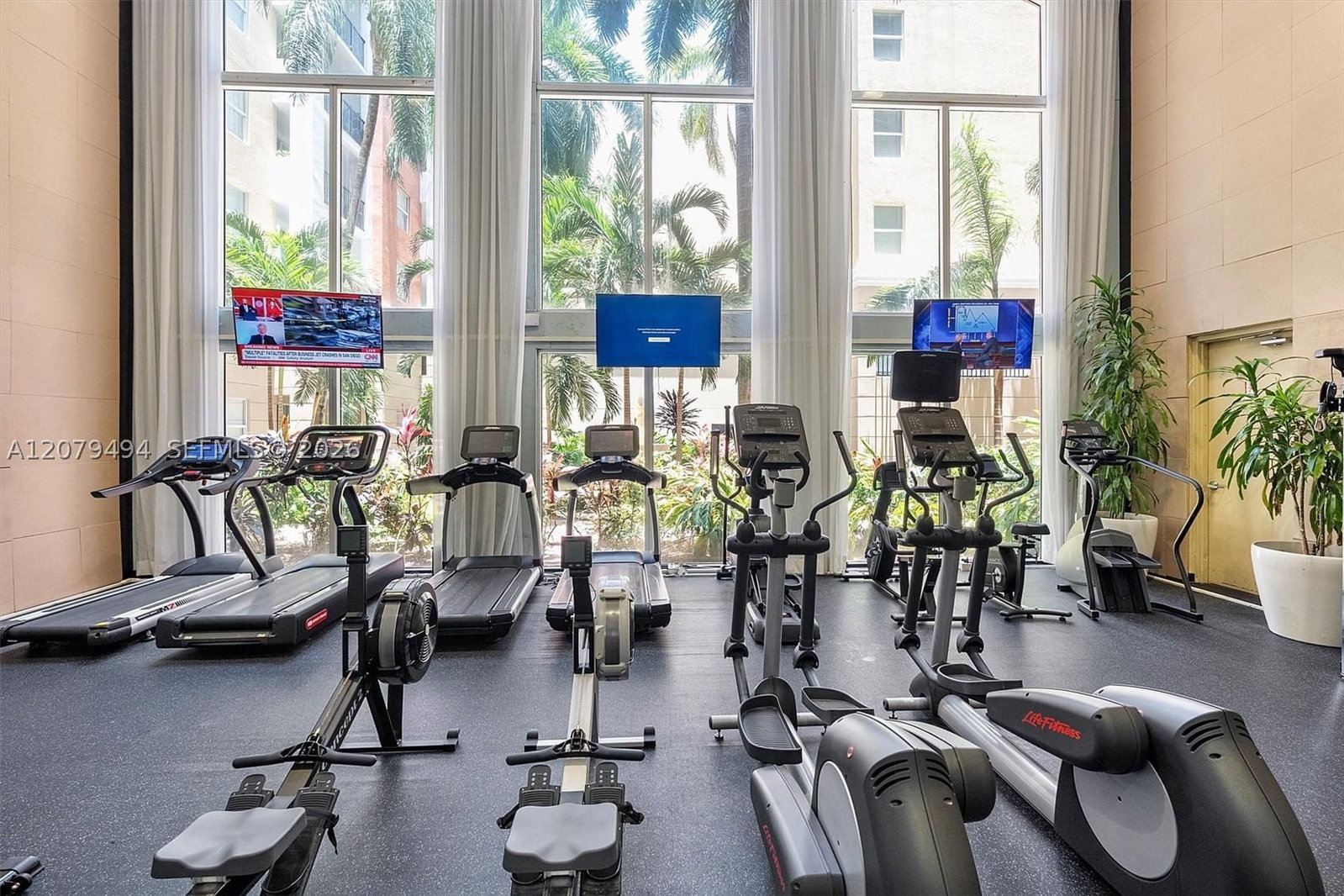 Real estate property located at 17150 Bay Rd #2619, Miami-dade, Porto Bellagio Condo, Sunny Isles Beach, FL