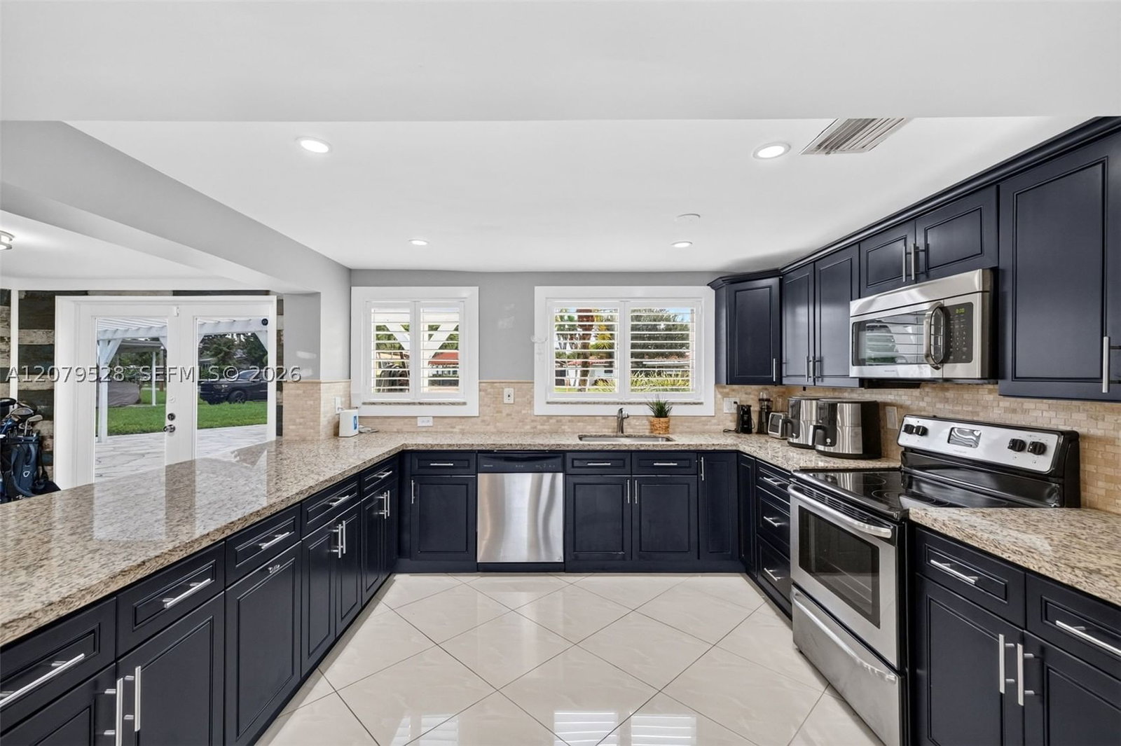 Real estate property located at 2518 Tortugas Ln, Broward, Lauderdale Isles No 2-blk, Fort Lauderdale, FL