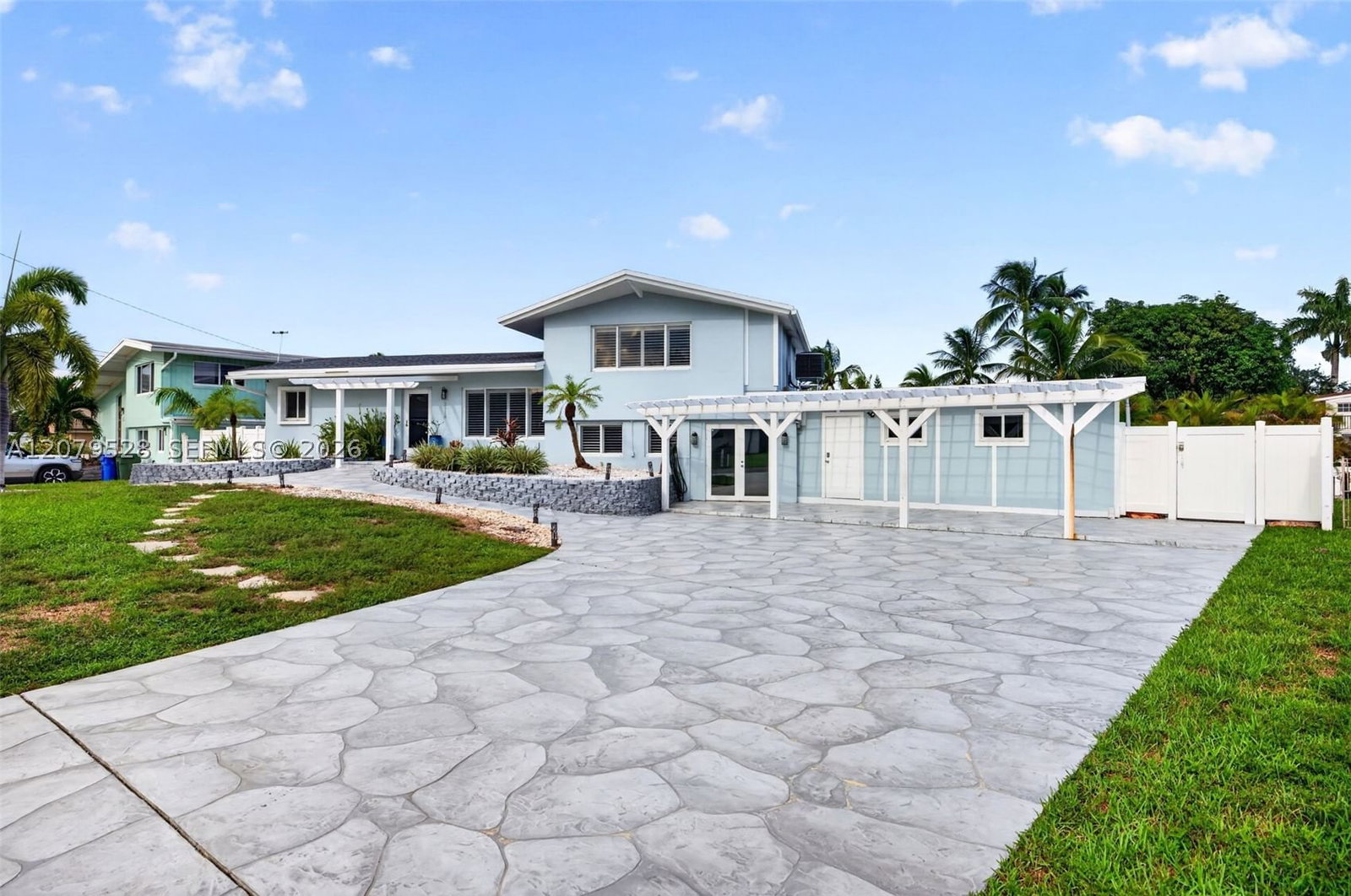 Real estate property located at 2518 Tortugas Ln, Broward, Lauderdale Isles No 2-blk, Fort Lauderdale, FL