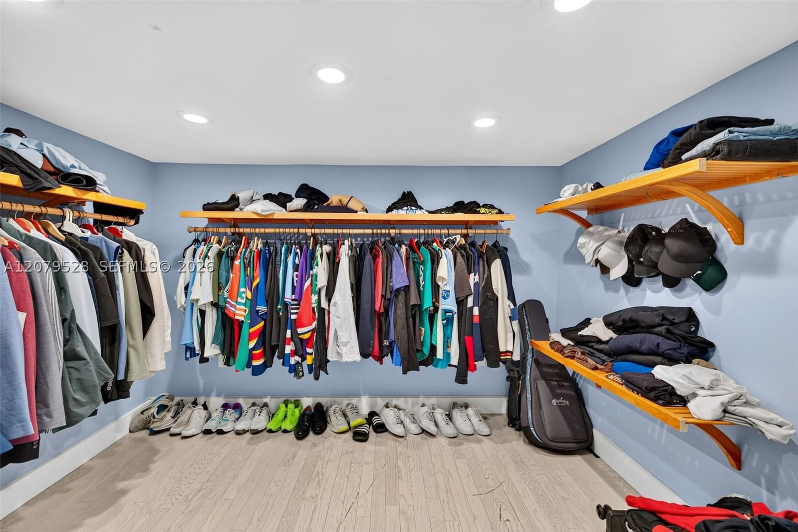 Real estate property located at 2518 Tortugas Ln, Broward, Lauderdale Isles No 2-blk, Fort Lauderdale, FL