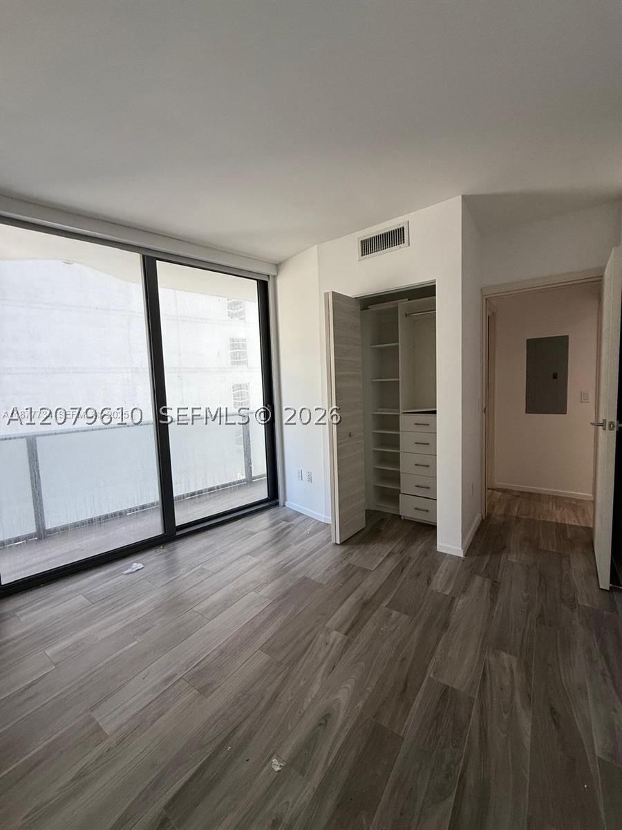 Real estate property located at 801 Miami Ave #1804, Miami-dade, 801 Sma Residences Condo, Miami, FL