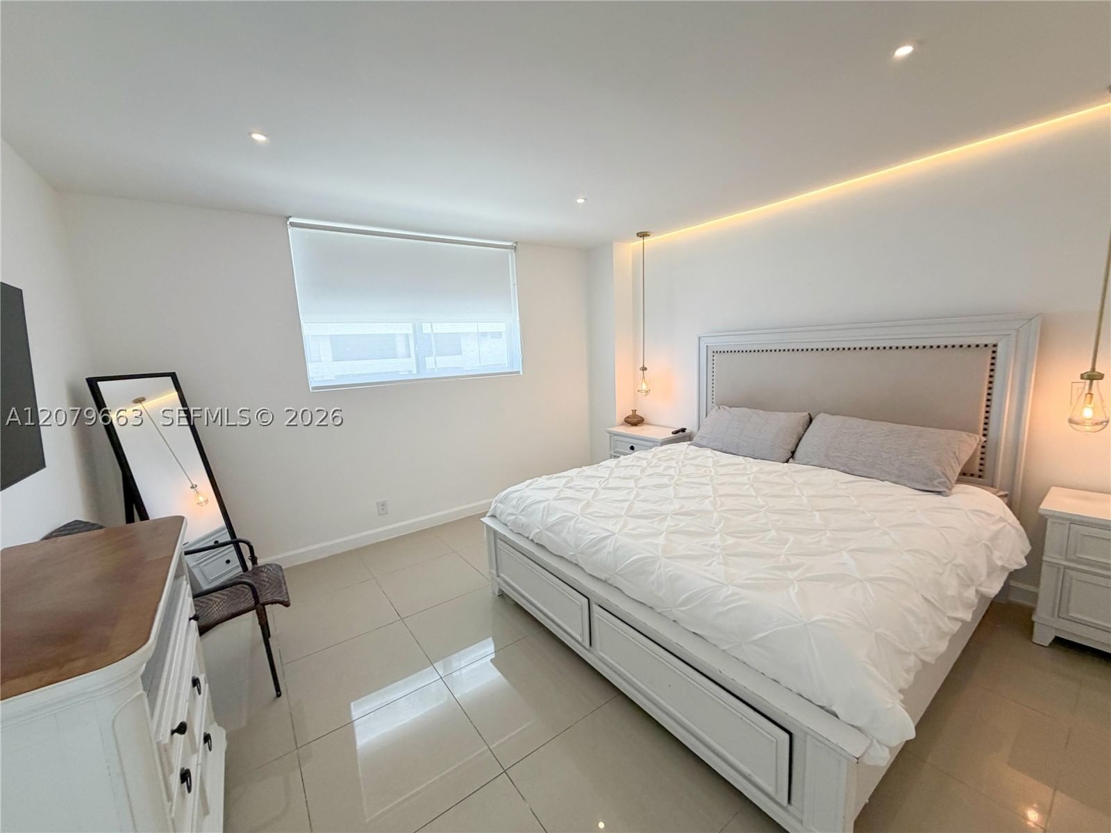 Real estate property located at 4001 Ocean Dr #11J, Broward, Sian Ocean Residences Con, Hollywood, FL