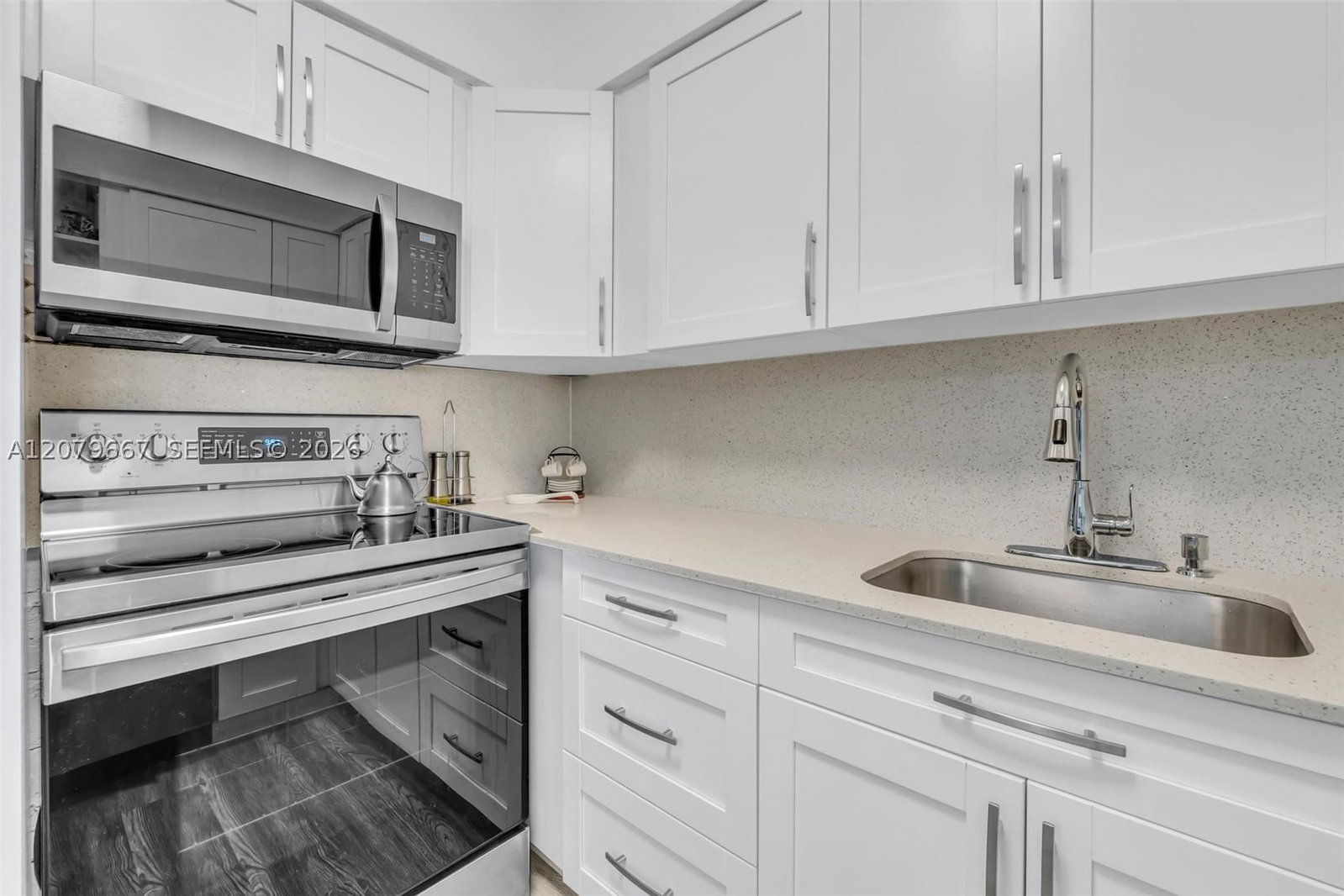 Real estate property located at 7441 Wayne #15I, Miami-dade, Parkview Point Condo, Miami Beach, FL