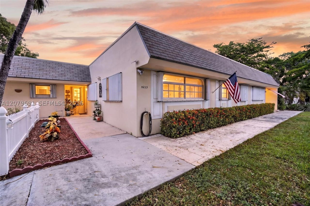 Real estate property located at 11235 172nd St I-1543, Miami-dade, Green Hills Park West No, Miami, FL