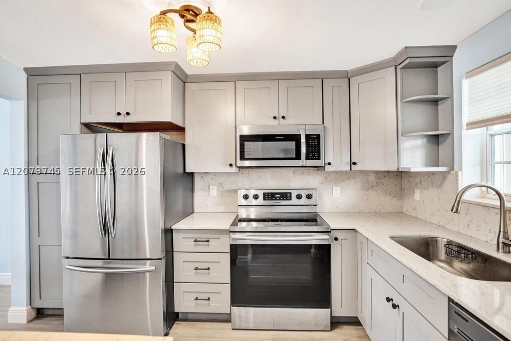 Real estate property located at 769 Jeffery St #2-205, Palm Beach, French Village Condo, Boca Raton, FL