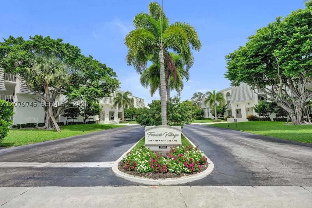 Real estate property located at 769 Jeffery St #2-205, Palm Beach, French Village Condo, Boca Raton, FL
