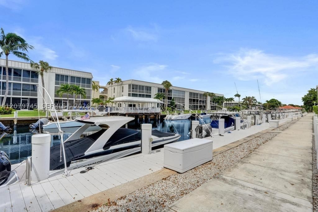 Real estate property located at 769 Jeffery St #2-205, Palm Beach, French Village Condo, Boca Raton, FL