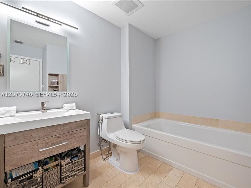 Real estate property located at 1111 1st Ave UPH4015, Miami-dade, The Axis On Brickell Ii C, Miami, FL