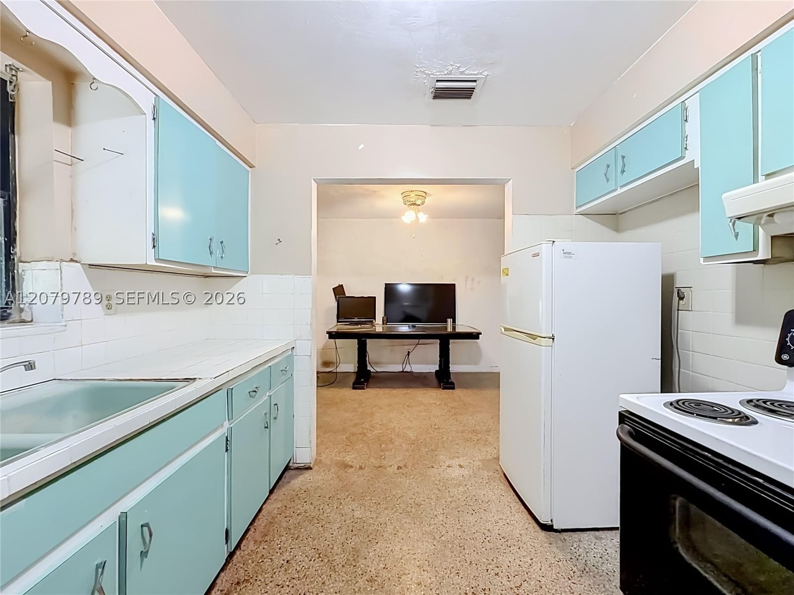 Real estate property located at 5661 Allen St, Broward, Sandy Lee 51-29 B, Hollywood, FL