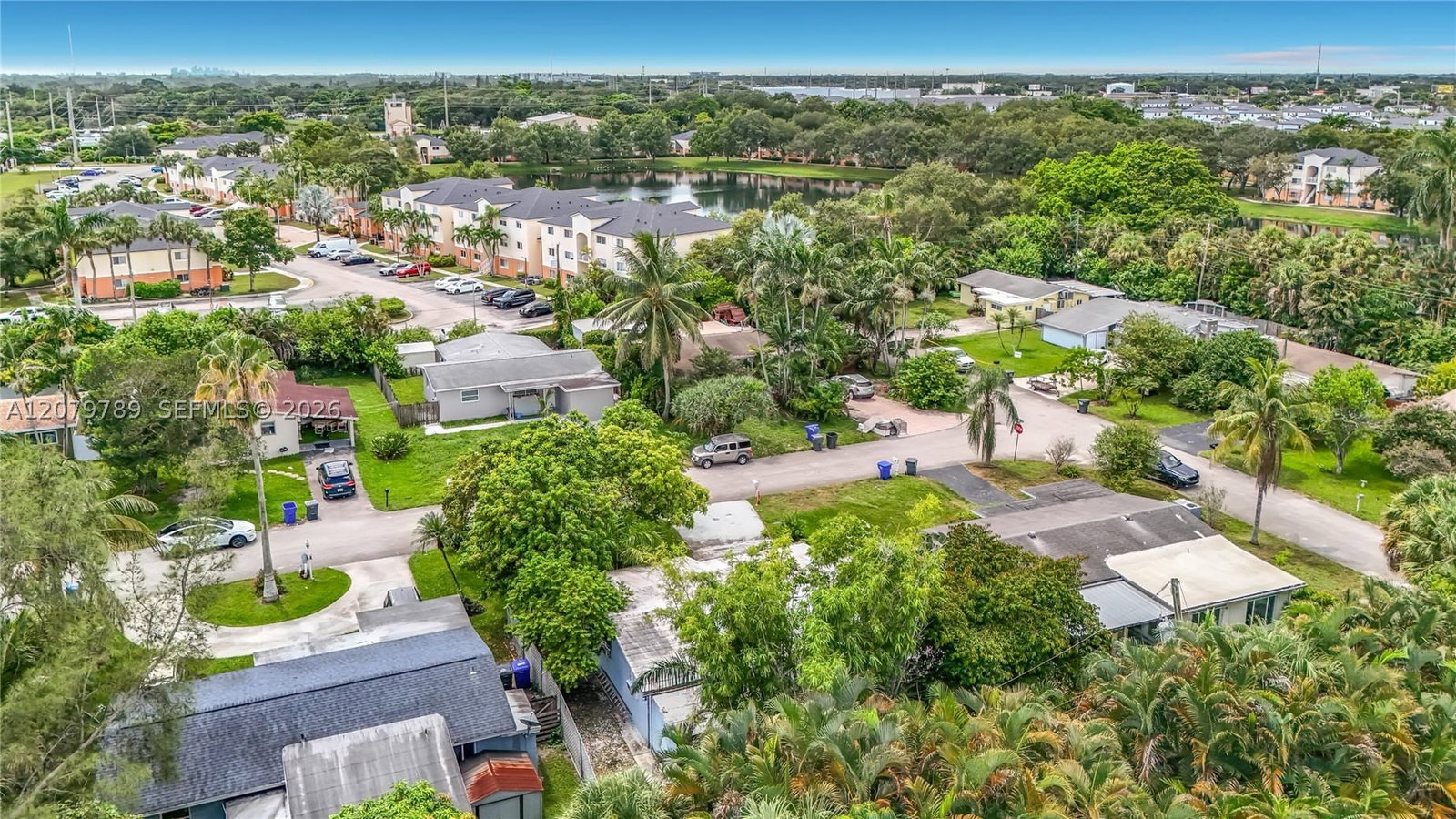 Real estate property located at 5661 Allen St, Broward, Sandy Lee 51-29 B, Hollywood, FL