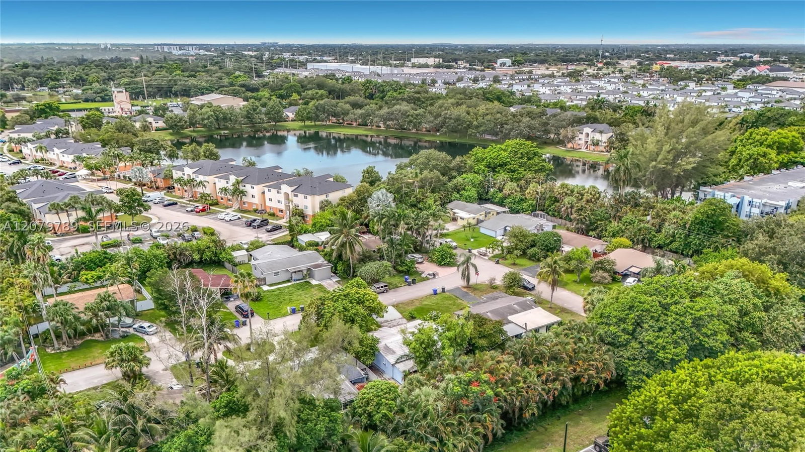 Real estate property located at 5661 Allen St, Broward, Sandy Lee 51-29 B, Hollywood, FL