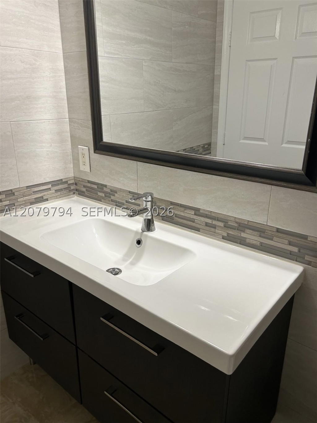 Real estate property located at 5271 8th St #313, Miami-dade, Granada Grand Condo, Miami, FL