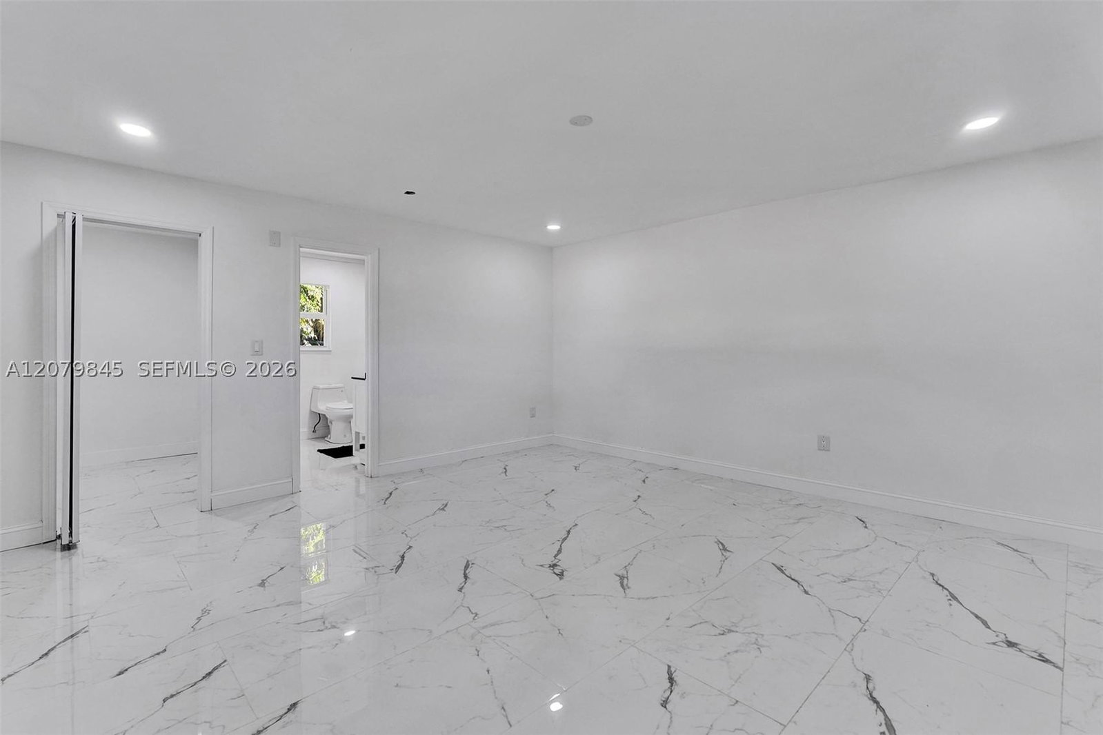 Real estate property located at 860 207th St, Miami-dade, North Dade Country Club V, Miami Gardens, FL