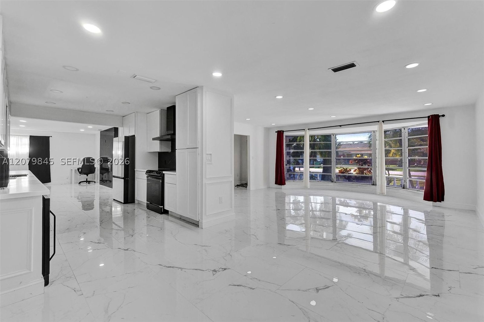 Real estate property located at 860 207th St, Miami-dade, North Dade Country Club V, Miami Gardens, FL