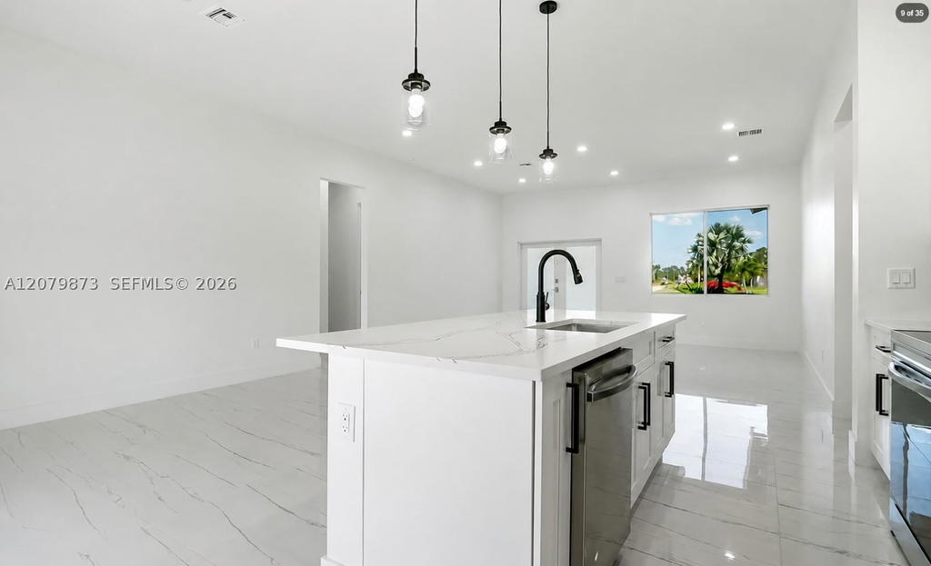 Real estate property located at 1036 CAPETOWN, Lee, L3, Lehigh Acres, FL