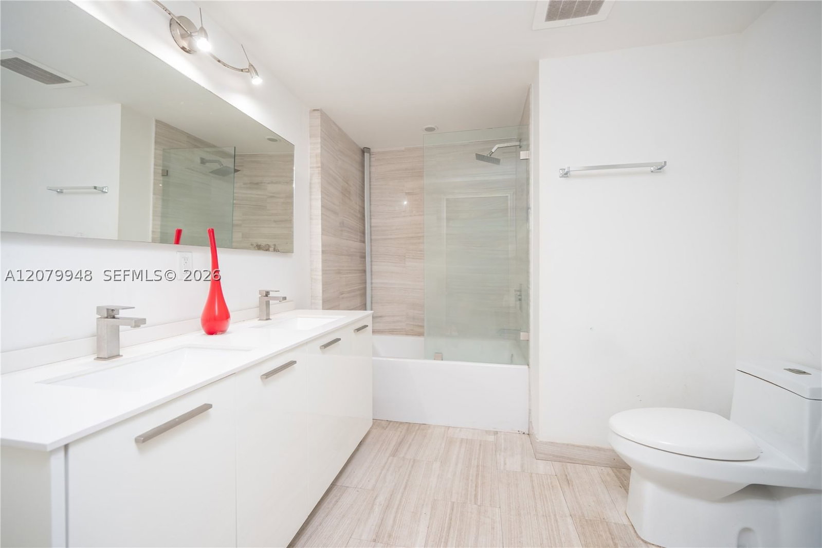 Real estate property located at 1300 Brickell Bay Dr #710, Miami-dade, Brickellhouse Condo, Miami, FL