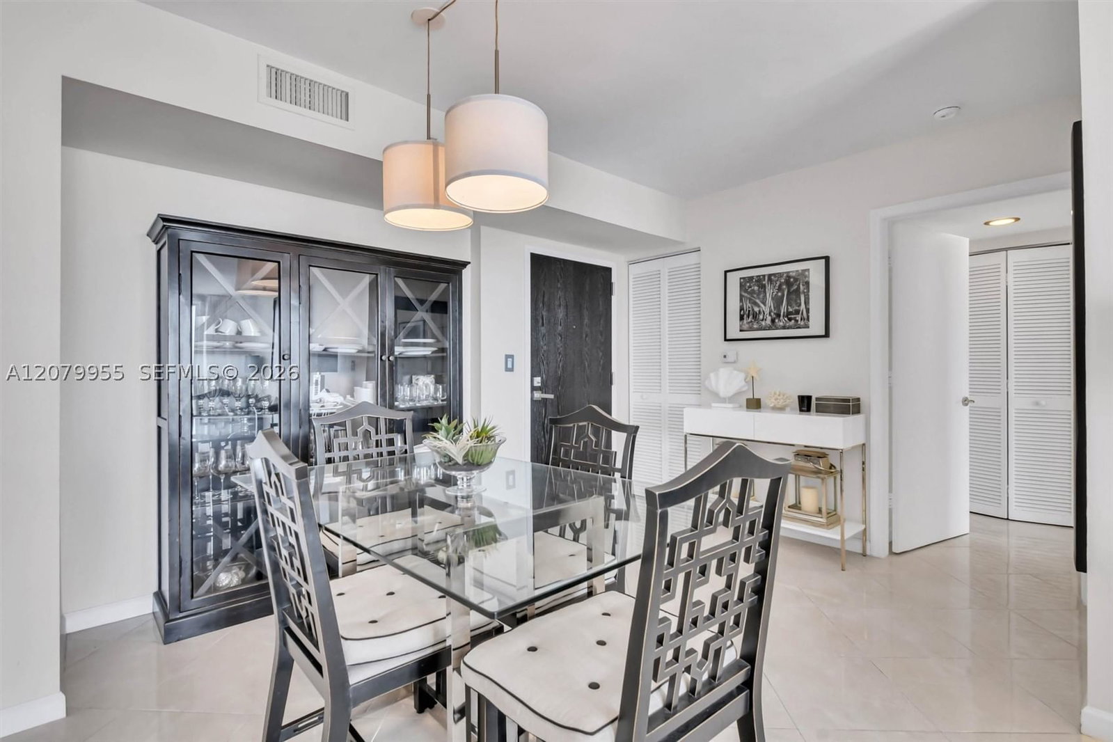 Real estate property located at 90 Alton Rd #1809, Miami-dade, Yacht Club At Portofino C, Miami Beach, FL