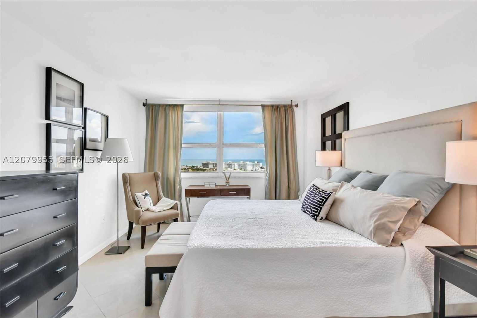 Real estate property located at 90 Alton Rd #1809, Miami-dade, Yacht Club At Portofino C, Miami Beach, FL