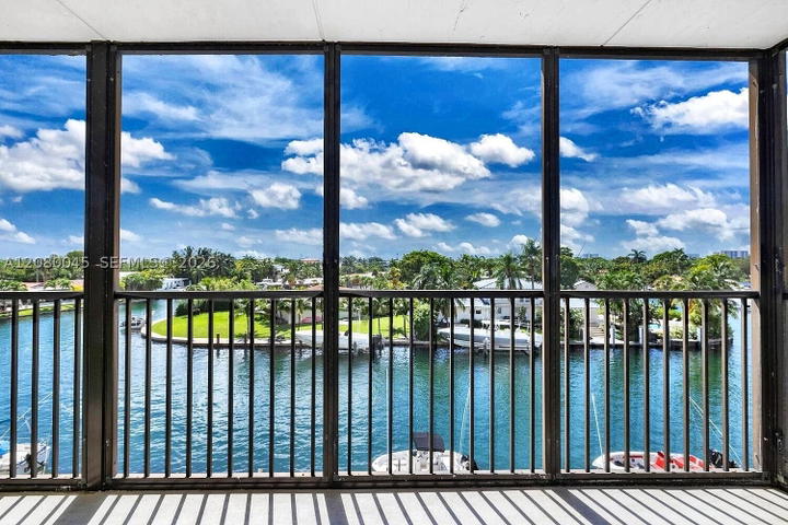 Real estate property located at 2500 135th St C311, Miami-dade, Dorset House Condo, North Miami, FL
