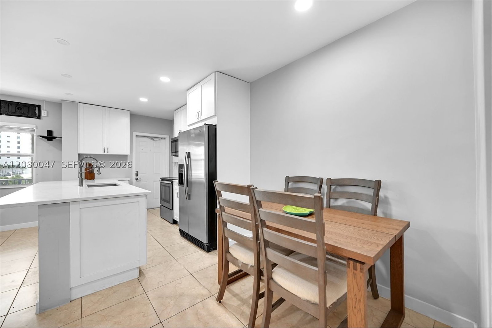 Real estate property located at 2600 Ocean Dr S311, Broward, Waterway @ Hollywood Beac, Hollywood, FL