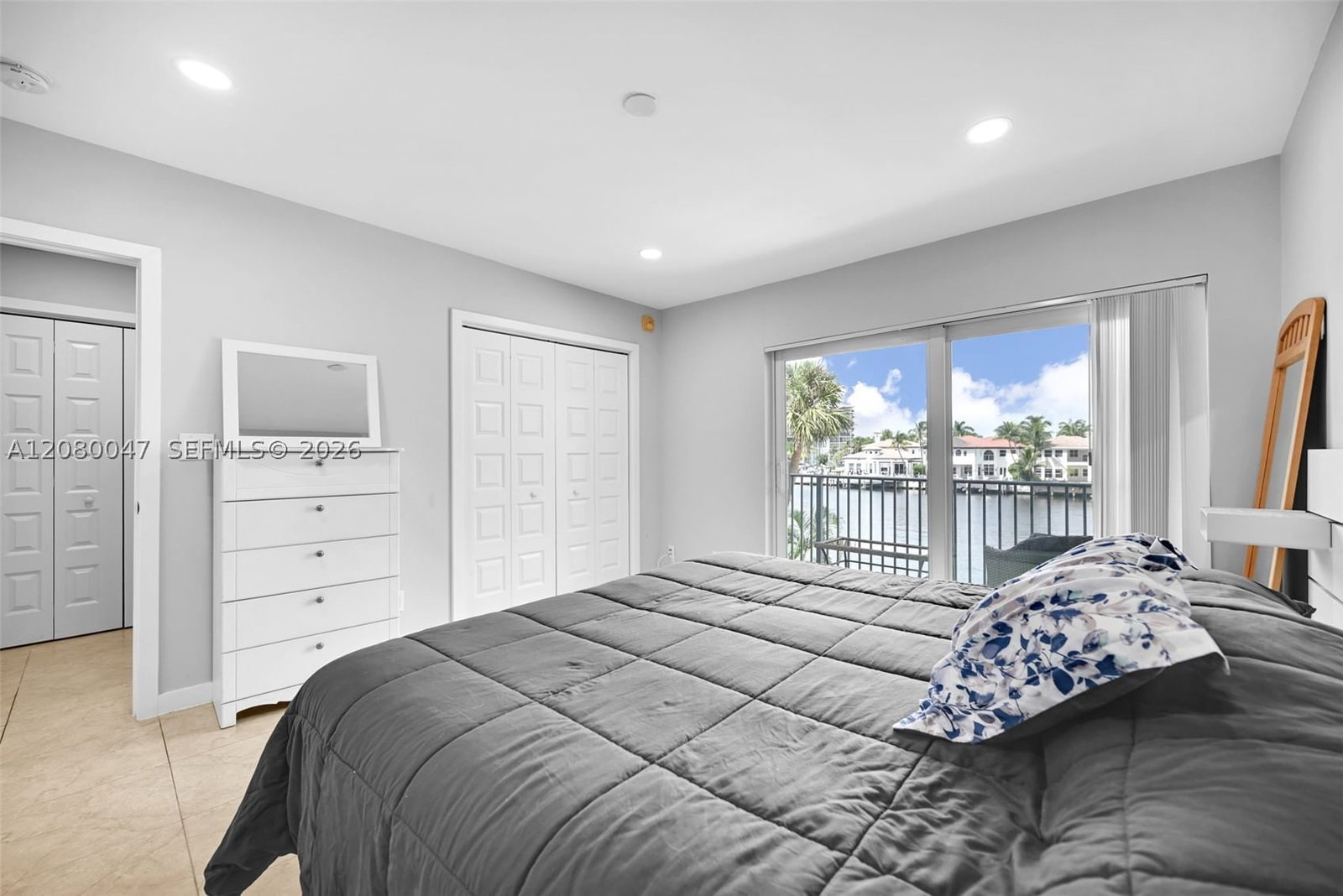 Real estate property located at 2600 Ocean Dr S311, Broward, Waterway @ Hollywood Beac, Hollywood, FL