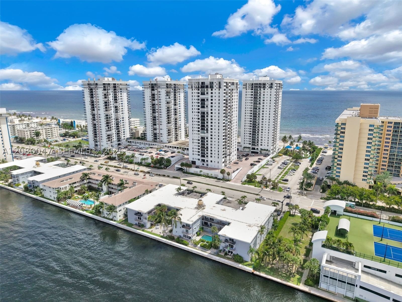 Real estate property located at 2600 Ocean Dr S311, Broward, Waterway @ Hollywood Beac, Hollywood, FL