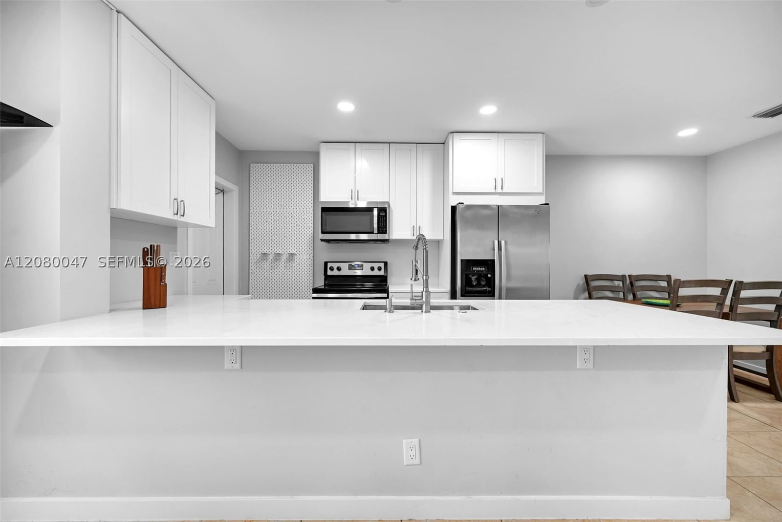 Real estate property located at 2600 Ocean Dr S311, Broward, Waterway @ Hollywood Beac, Hollywood, FL