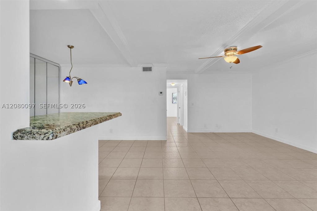 Real estate property located at 580 Egret Dr #102, Broward, Casa Paradiso Co-op, Hallandale Beach, FL
